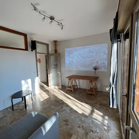 Centro Eleganza E Comfort * קונליאנו