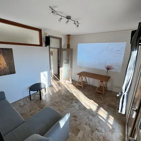 Centro Eleganza E Comfort דירה קונליאנו